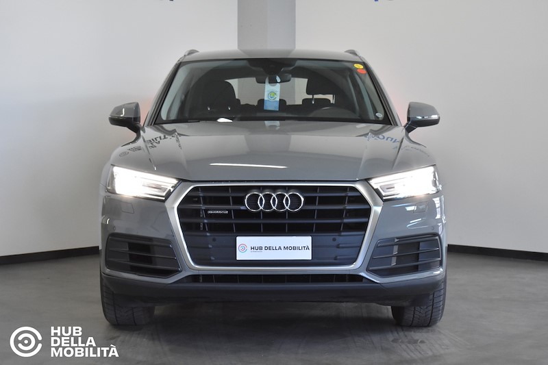 AUDI Q5 35 TDI quattro S tronic Business
